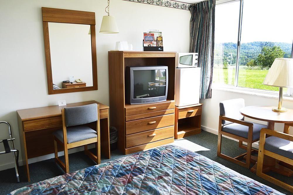 Huntingdon Motor Inn Экстерьер фото