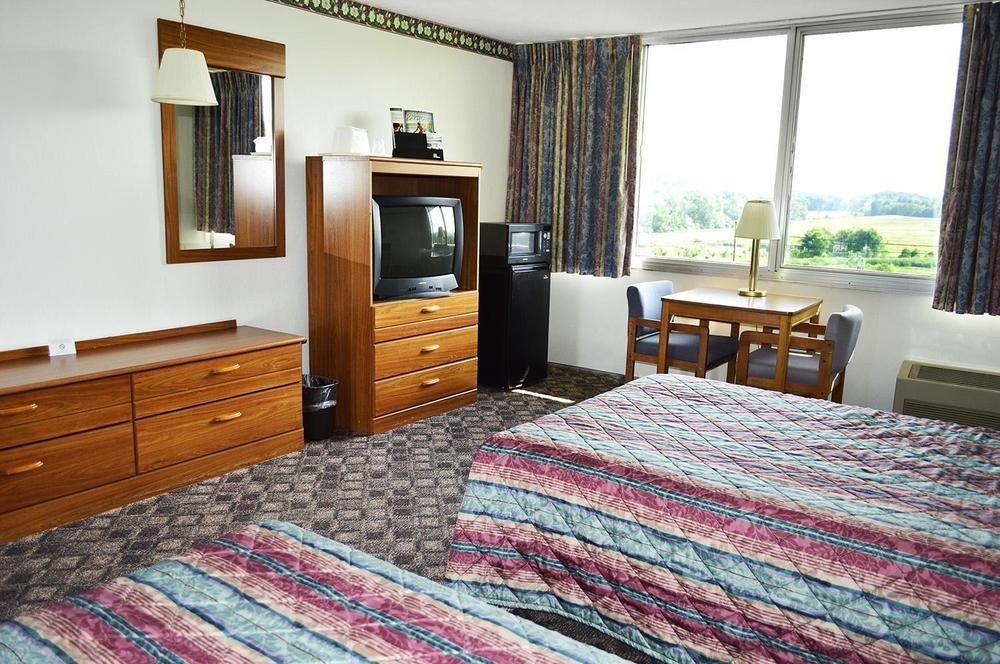 Huntingdon Motor Inn Экстерьер фото