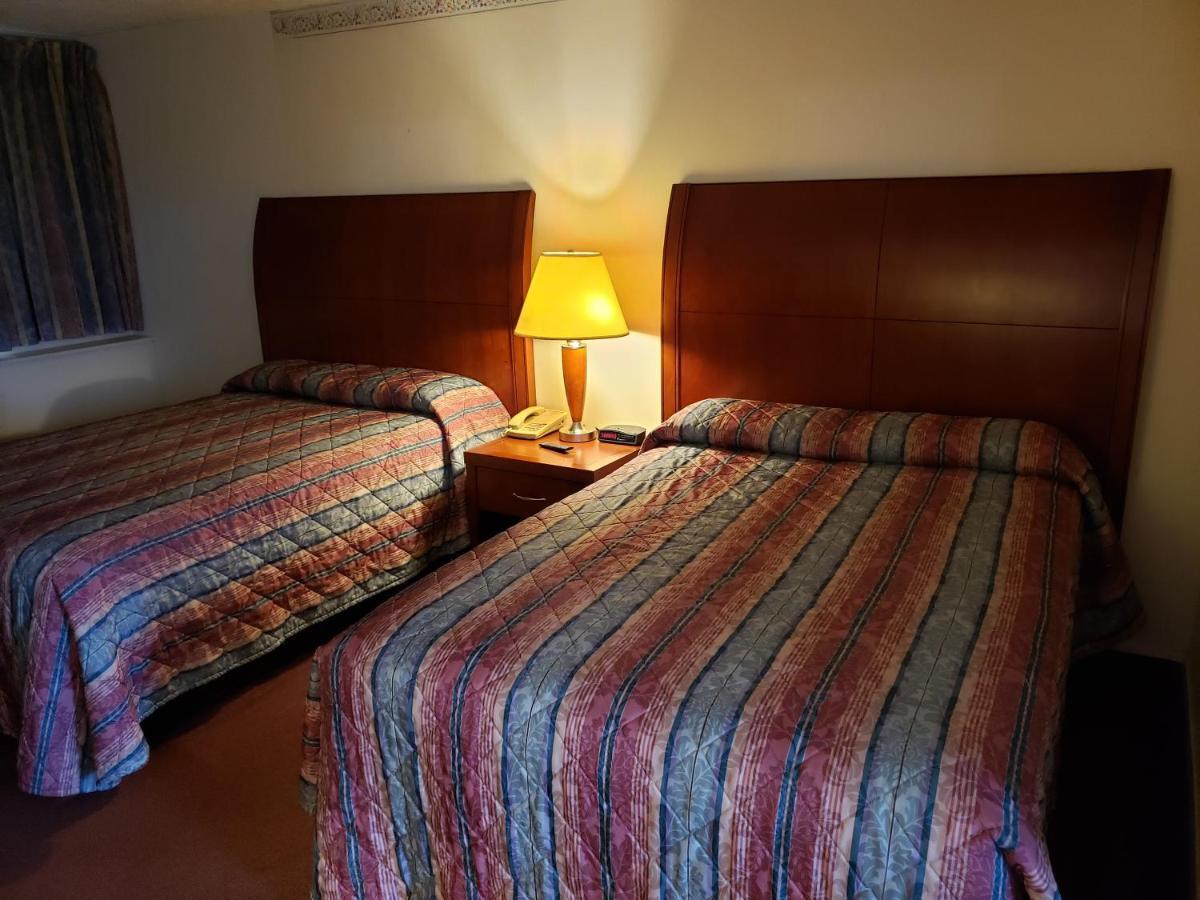 Huntingdon Motor Inn Экстерьер фото