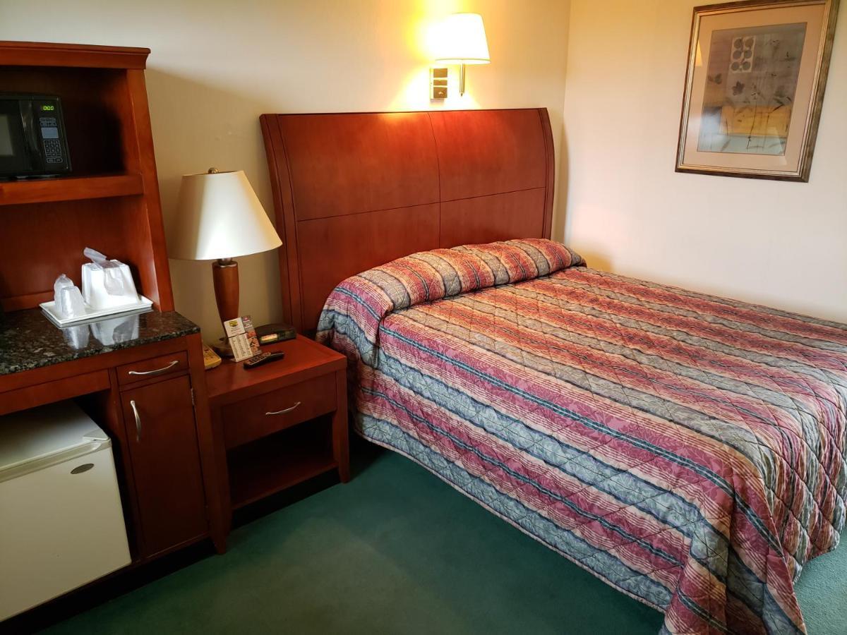 Huntingdon Motor Inn Экстерьер фото